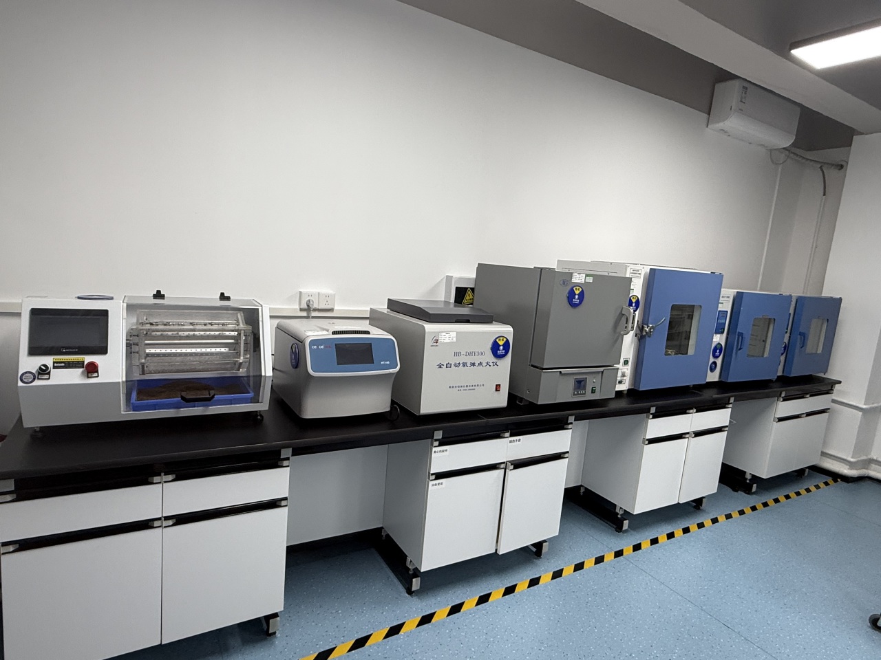 化學(xué)實(shí)驗(yàn)室介紹(圖2)