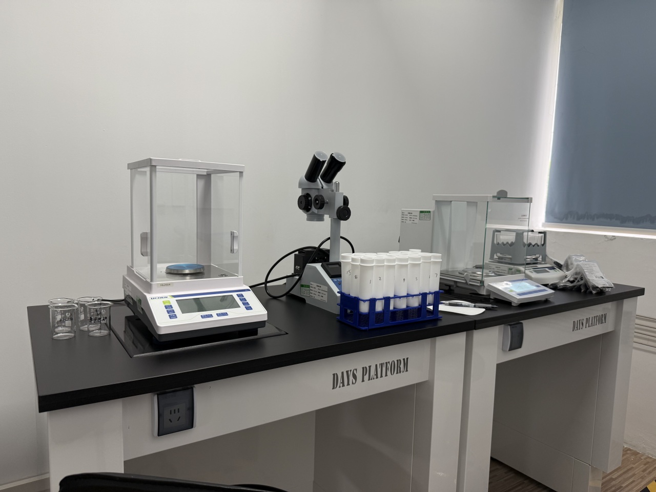 物理實(shí)驗(yàn)室介紹(圖5)